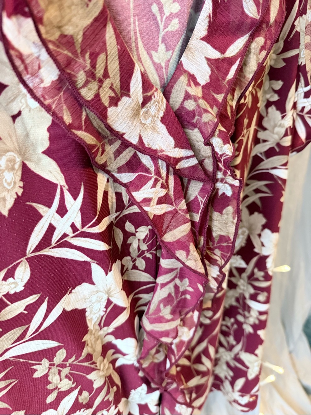 Tommy Hilfiger Burgundy Floral Ruffle Blouse Sleeveless Size L
